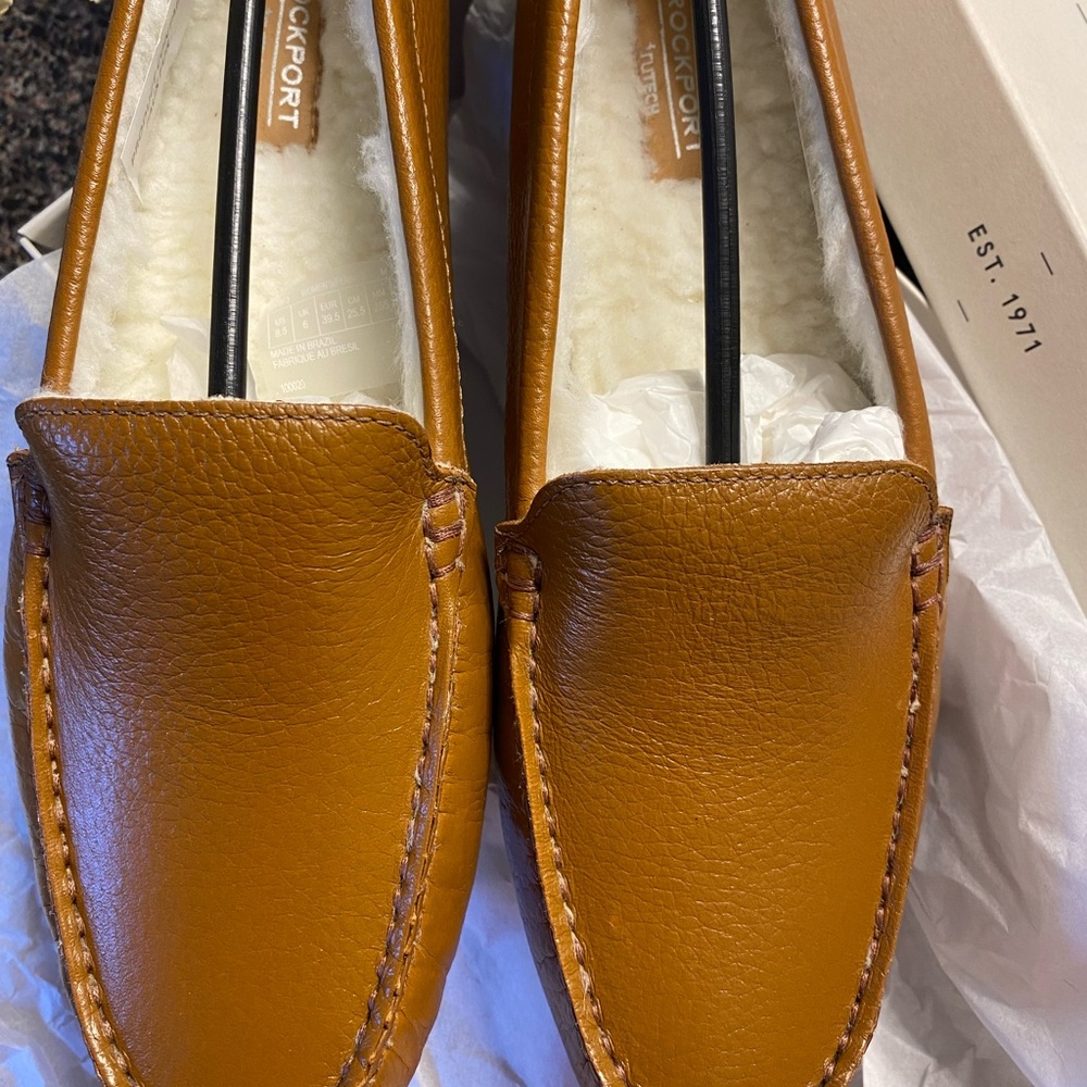 New -Women’s Rockport Bayview Tan Lined Soft Leather Slipper Loafers Shoe 8.5.